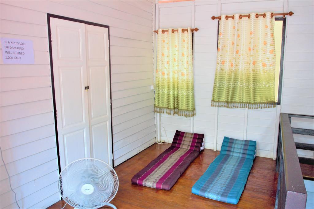 Thai Garden House Банкок Екстериор снимка