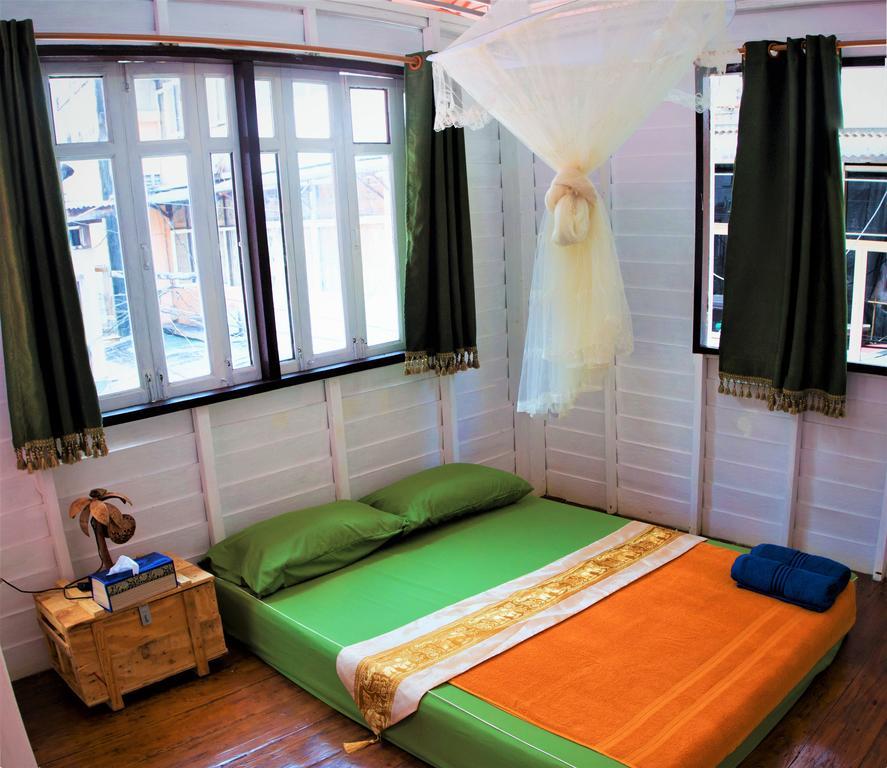 Thai Garden House Банкок Екстериор снимка